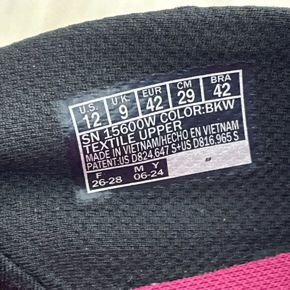 Skechers Women's Go Walk Joy Sneaker, Black/White, 12 Wide S208 - Picture 8 of 9